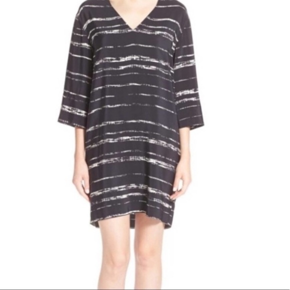 Vince Shadow Stripe V-Neck Silk Tunic Dress Size S Black & White 6573 - Picture 2 of 11